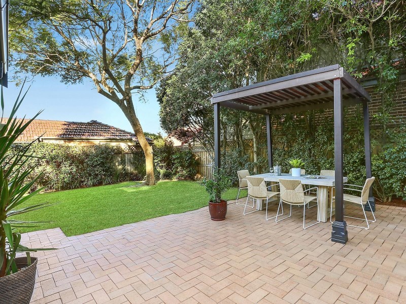 12 Rhodes Avenue, Naremburn NSW 2065