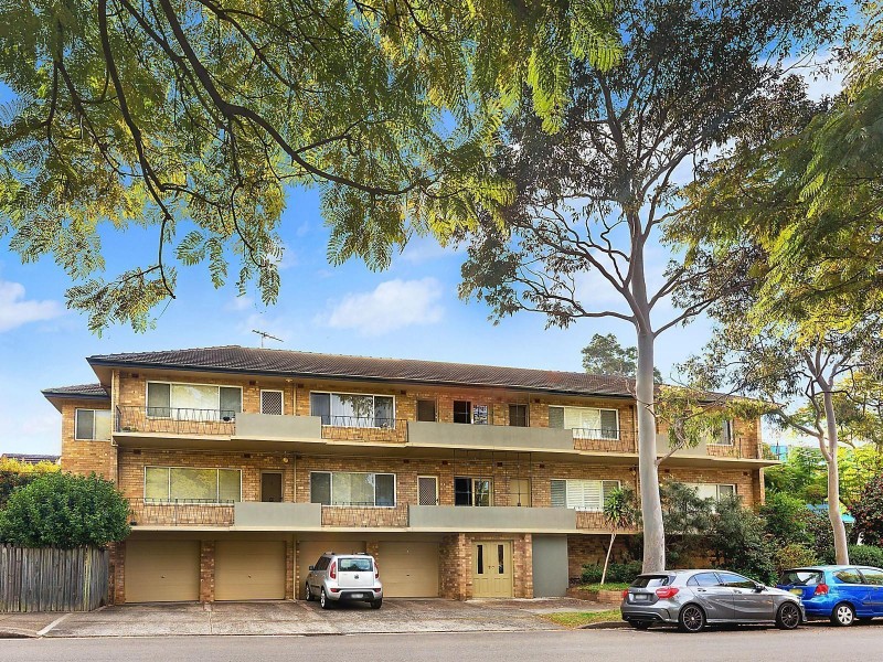 2/215 Ernest Street, Cammeray NSW 2062