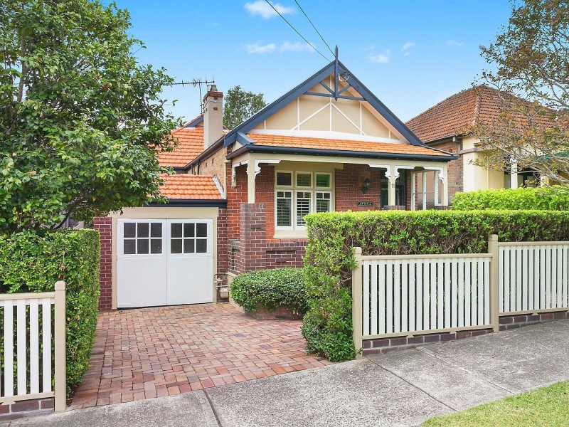 11 Moonbria Street, Naremburn NSW 2065