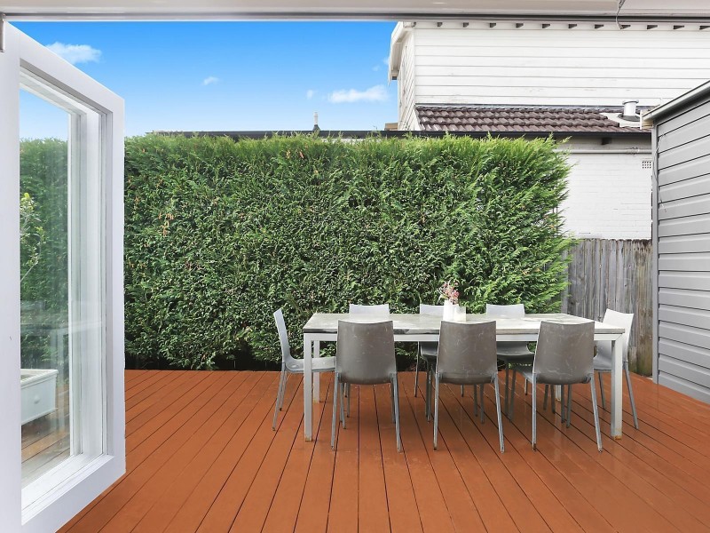 100 Holtermann Street, Crows Nest NSW 2065