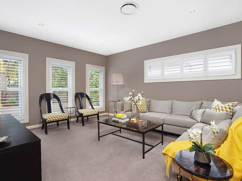 17 Raeburn Avenue, Castlecrag NSW 2068