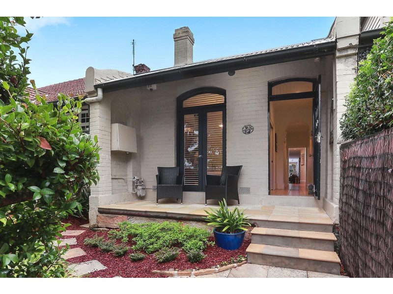 106 Ernest Street, Crows Nest NSW 2065