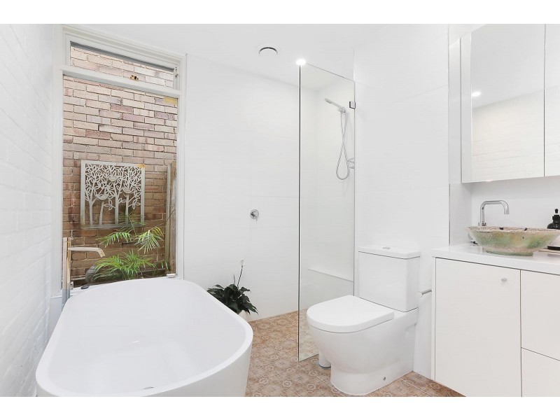 106 Ernest Street, Crows Nest NSW 2065