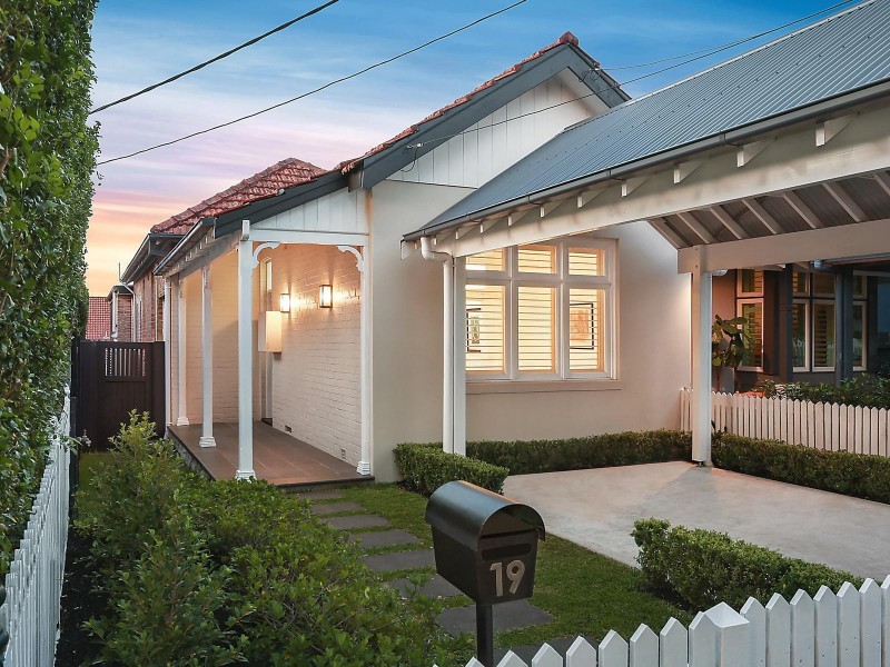 19 Slade Street, Naremburn NSW 2065