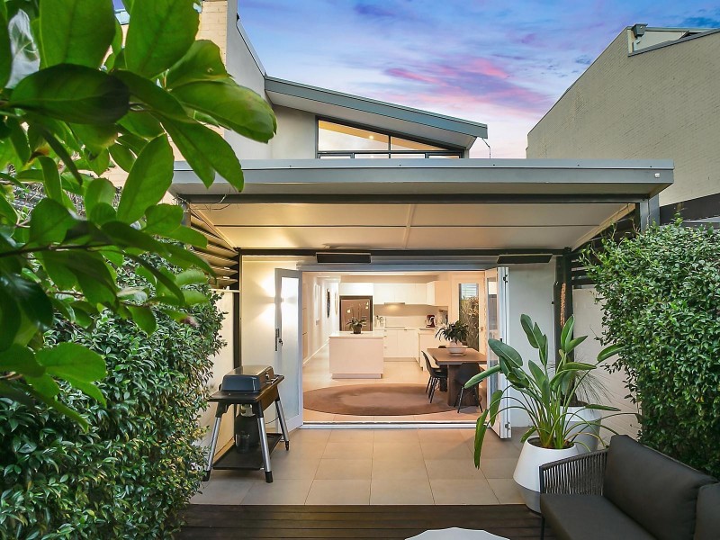 106 West Street, Crows Nest NSW 2065