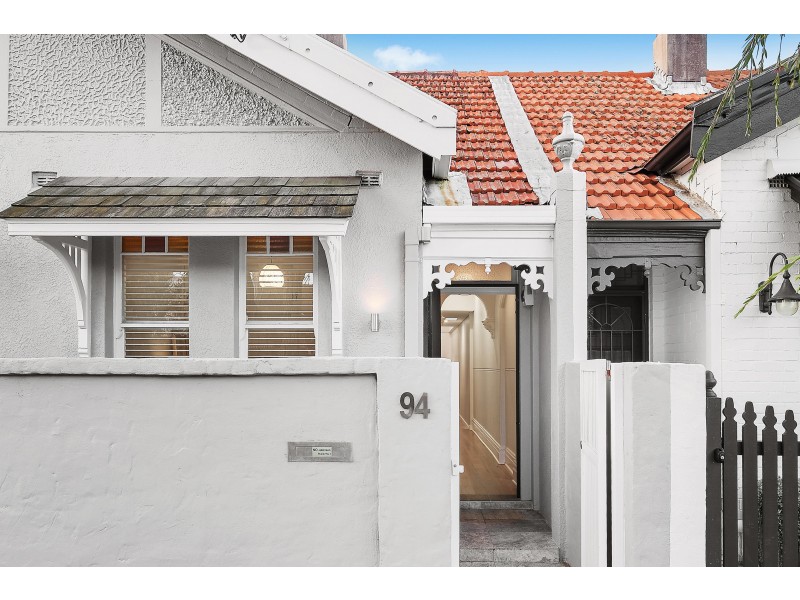 94 Holtermann Street, Crows Nest NSW 2065