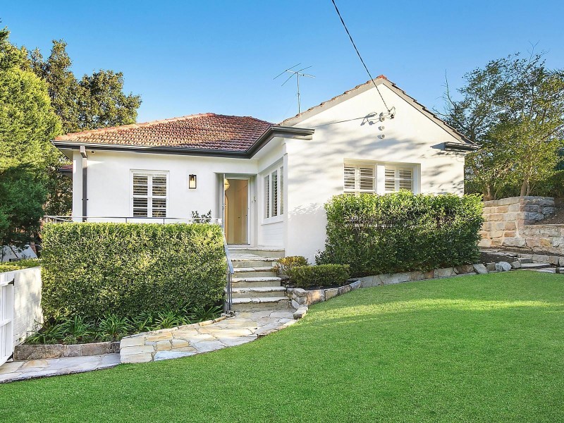 8 Rockley Street, Castlecrag NSW 2068