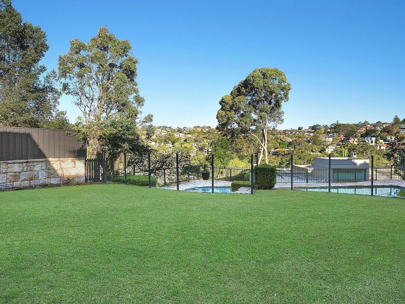 8 Rockley Street, Castlecrag NSW 2068