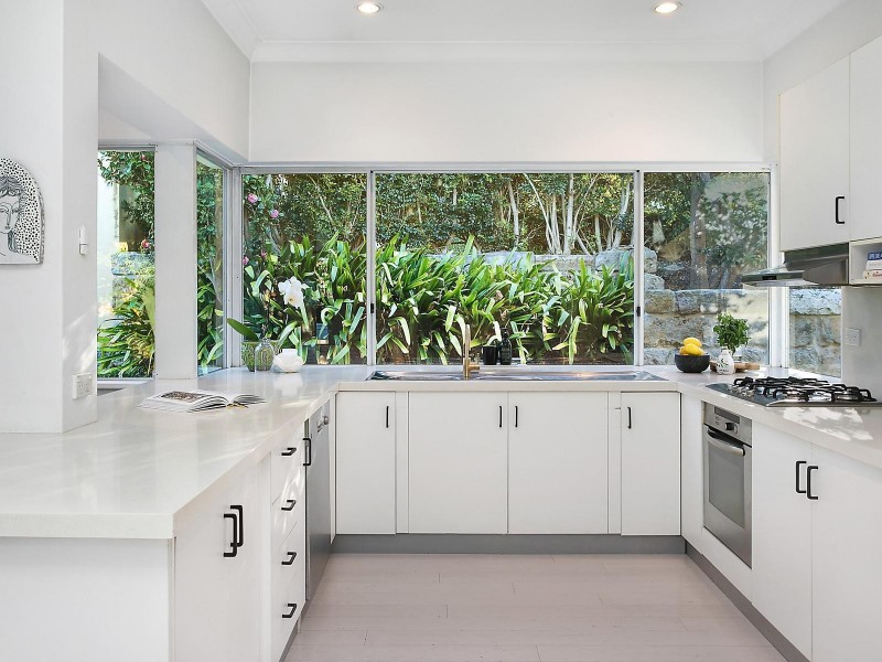 8 Rockley Street, Castlecrag NSW 2068