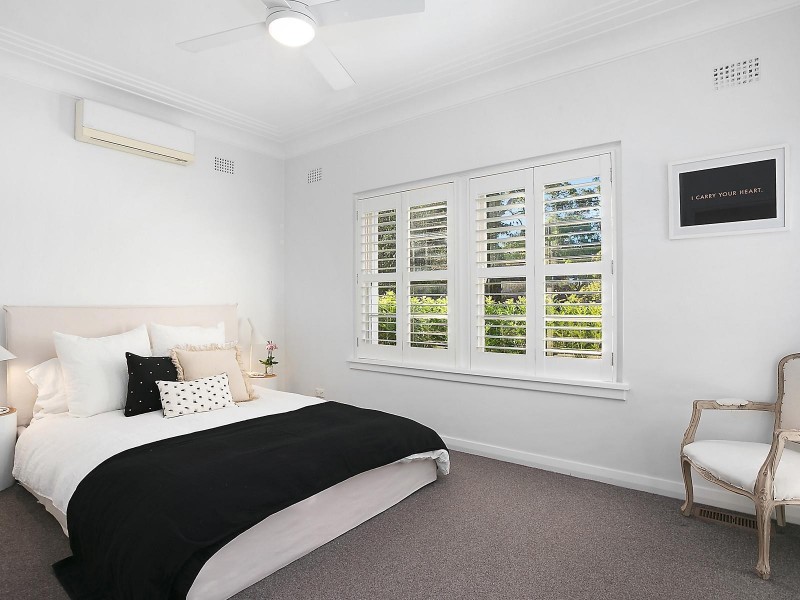 8 Rockley Street, Castlecrag NSW 2068