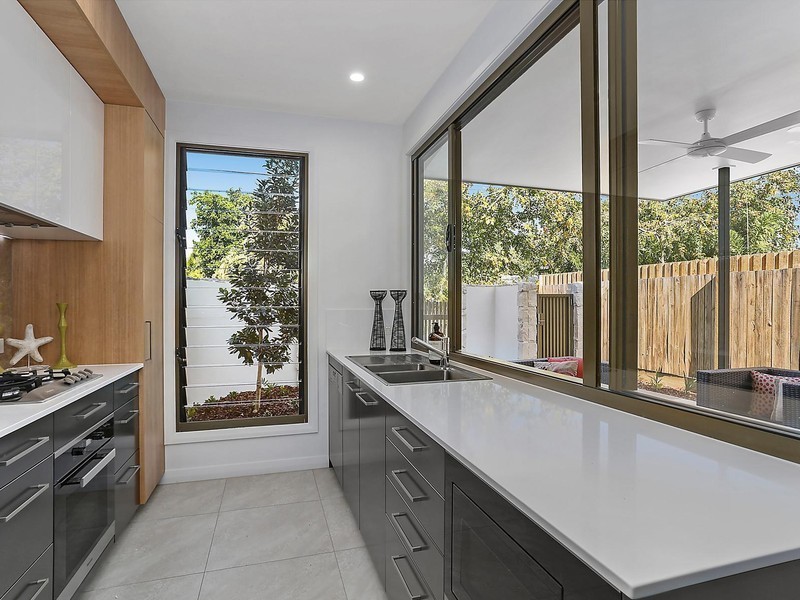 1-3/24 Oxford Street, Hamilton QLD 4007