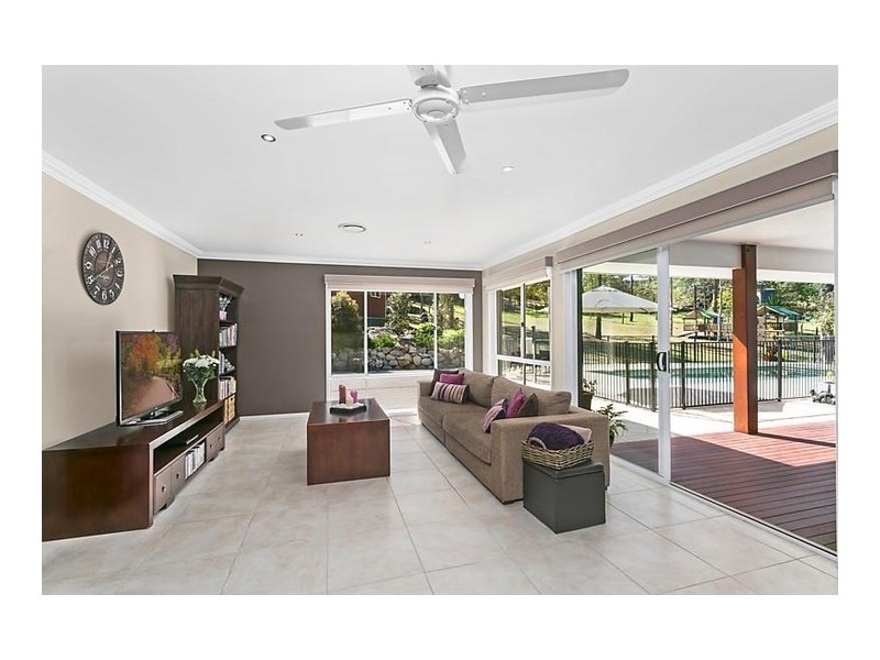 6 Equestrian Court, Highvale QLD 4520