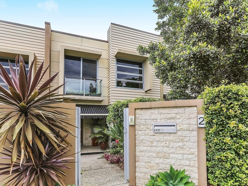 2/12 Riverview Terrace, Hamilton QLD 4007