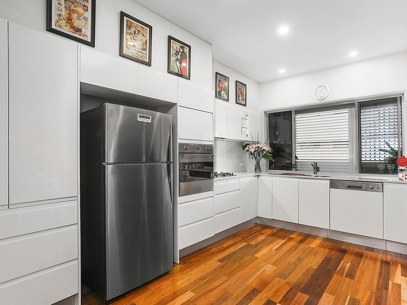 2/12 Riverview Terrace, Hamilton QLD 4007