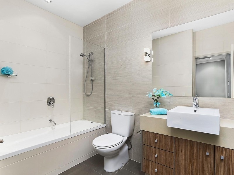 2/12 Riverview Terrace, Hamilton QLD 4007