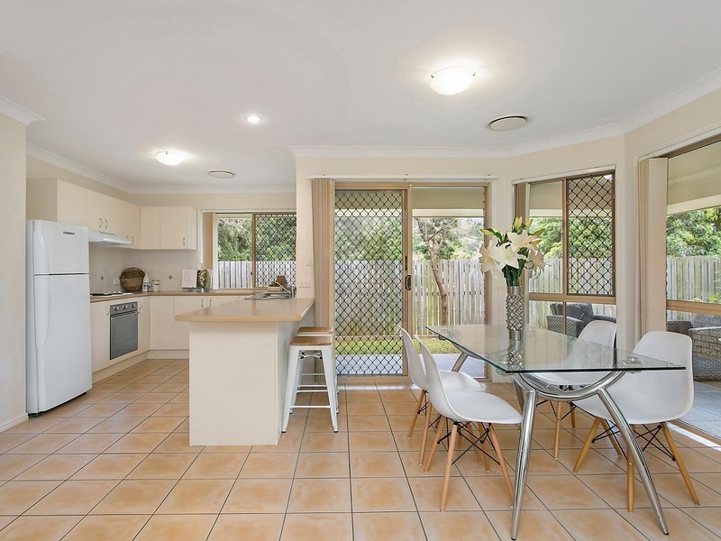 8 Bonros Place, The Gap QLD 4061