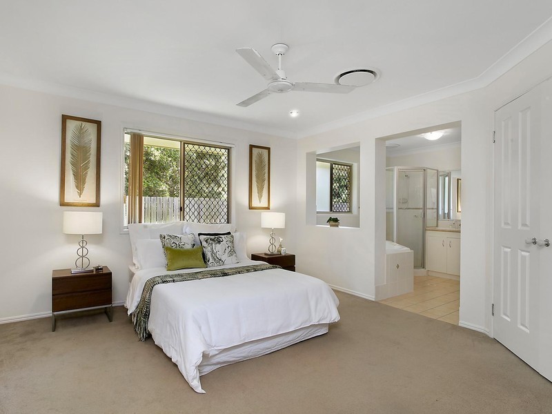 8 Bonros Place, The Gap QLD 4061