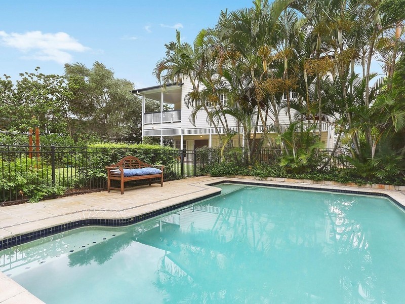 16 Bourne Street, Clayfield QLD 4011