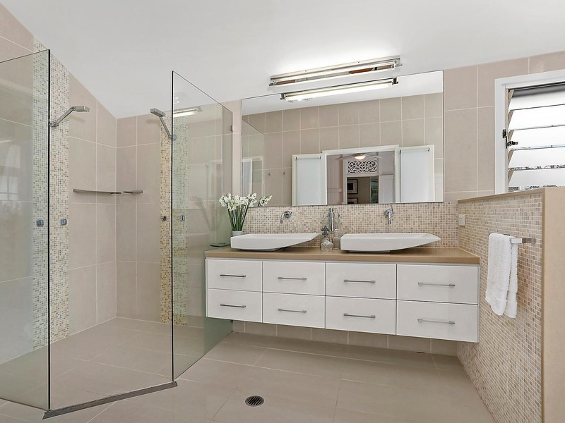 104 Lodge Road, Wooloowin QLD 4030