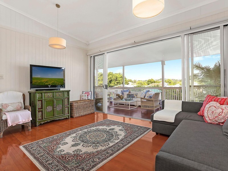 104 Lodge Road, Wooloowin QLD 4030