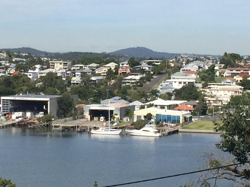 23 Quarry Street, Hamilton QLD 4007