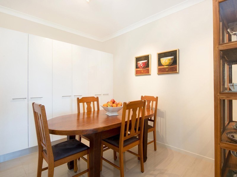 1/24A Crescent Road, Hamilton QLD 4007