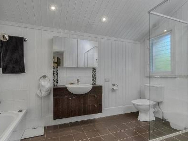 1 Burilda Street, Hendra QLD 4011