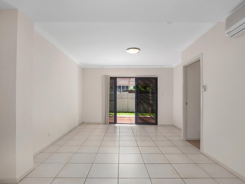 2/92 Nudgee Road, Hamilton QLD 4007