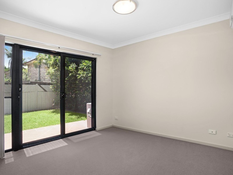2/92 Nudgee Road, Hamilton QLD 4007