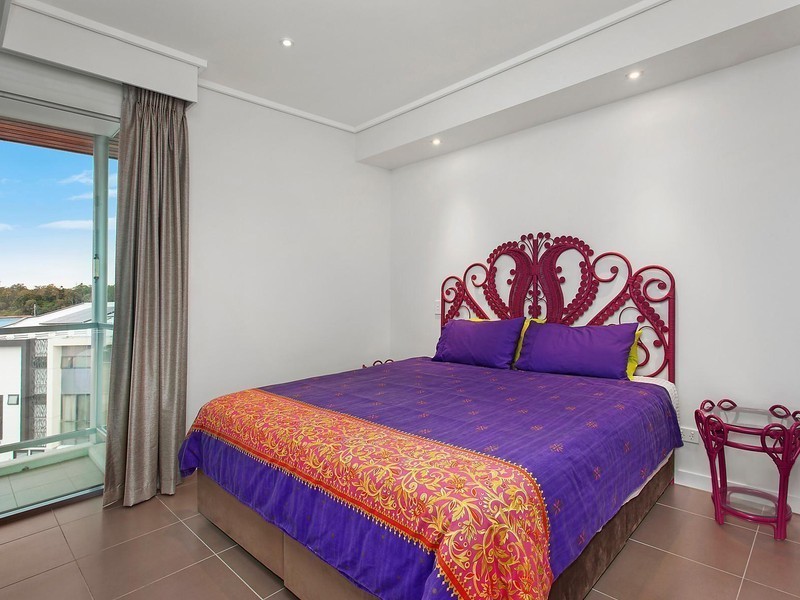 2502/118 Parkside Circuit, Hamilton QLD 4007