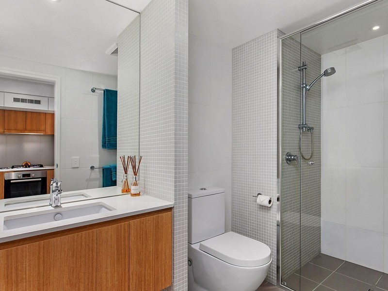 2502/118 Parkside Circuit, Hamilton QLD 4007