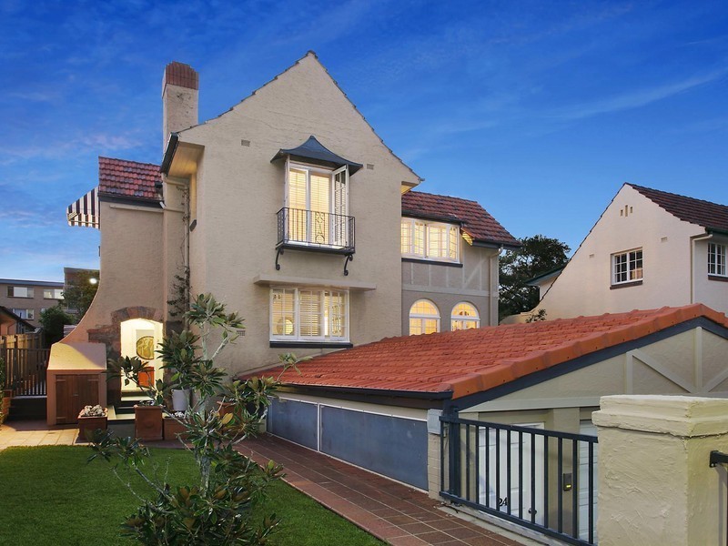 24 Jolly Street, Clayfield QLD 4011