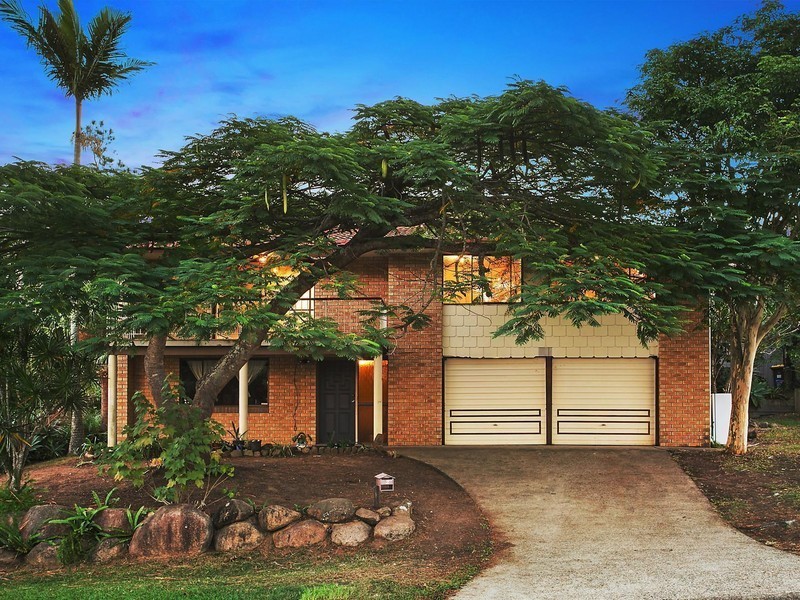 2 Warruga Street, The Gap QLD 4061