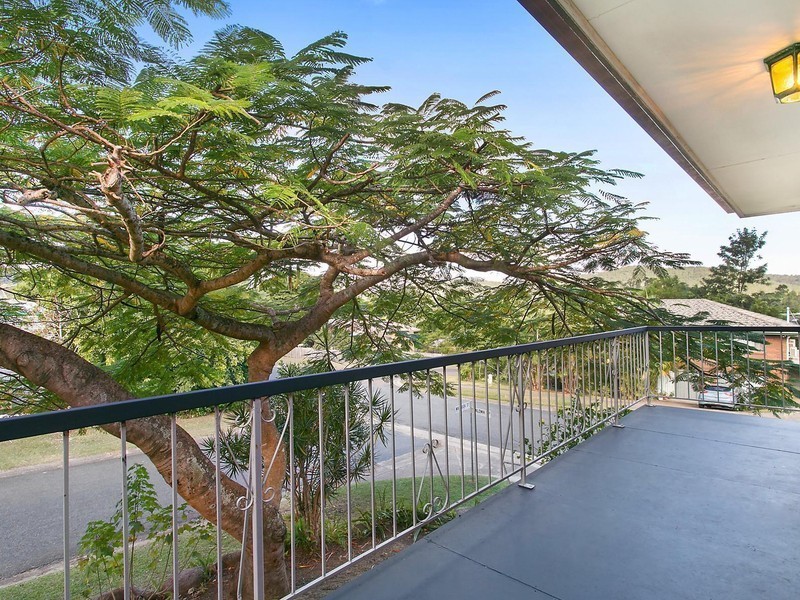 2 Warruga Street, The Gap QLD 4061