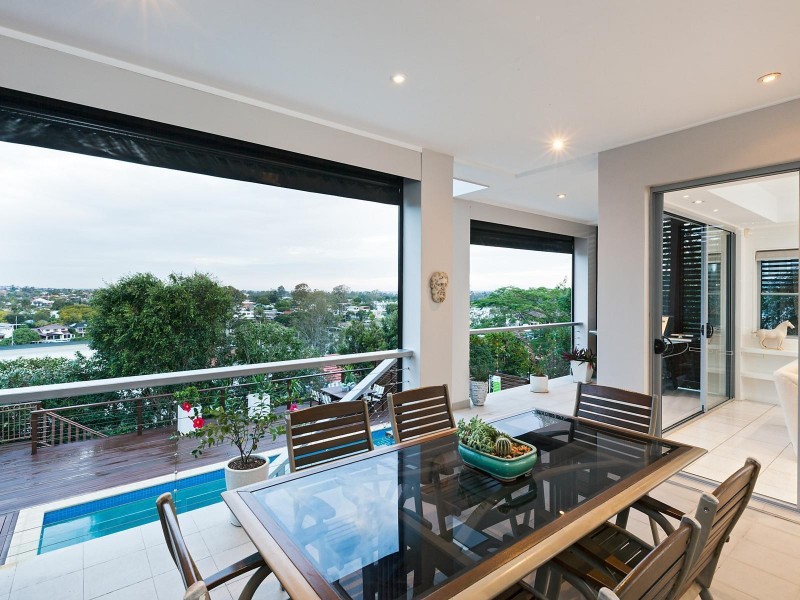 155 Hawken Drive, St Lucia QLD 4067