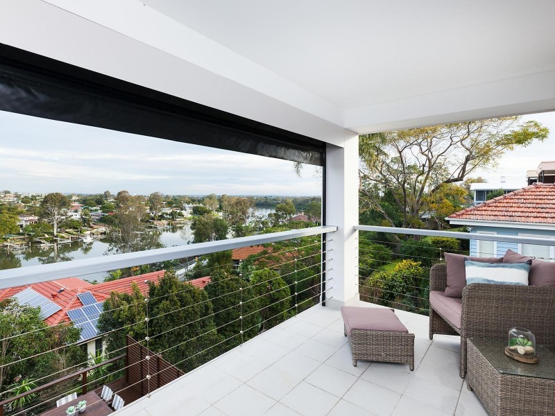 155 Hawken Drive, St Lucia QLD 4067