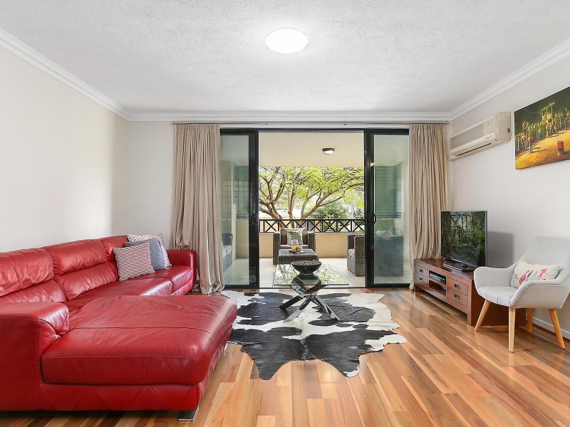 8/49 Racecourse Road, Hamilton QLD 4007