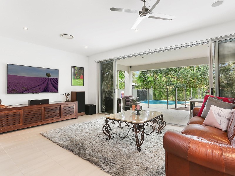 60 Ironside Street, St Lucia QLD 4067