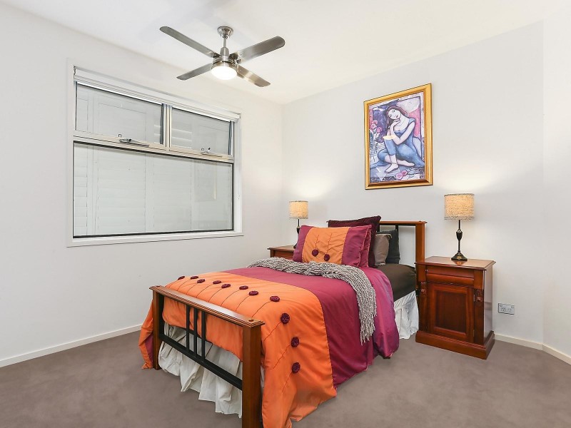 60 Ironside Street, St Lucia QLD 4067