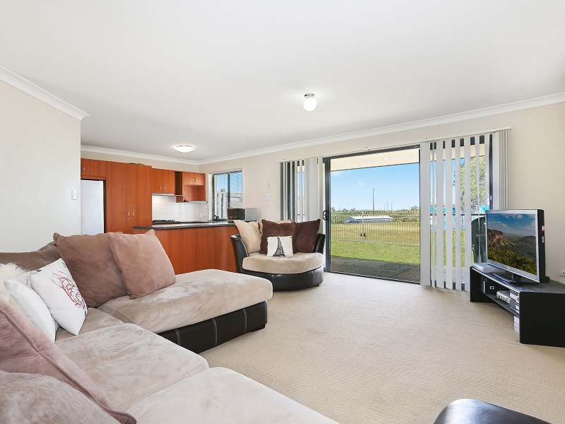 1/15 College Street, North Lakes QLD 4509