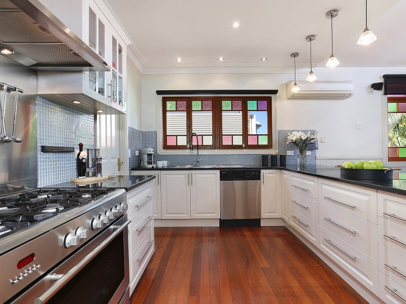 37 Bowley Street, Hendra QLD 4011