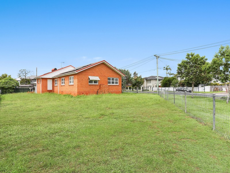 42 Oates Parade, Northgate QLD 4013