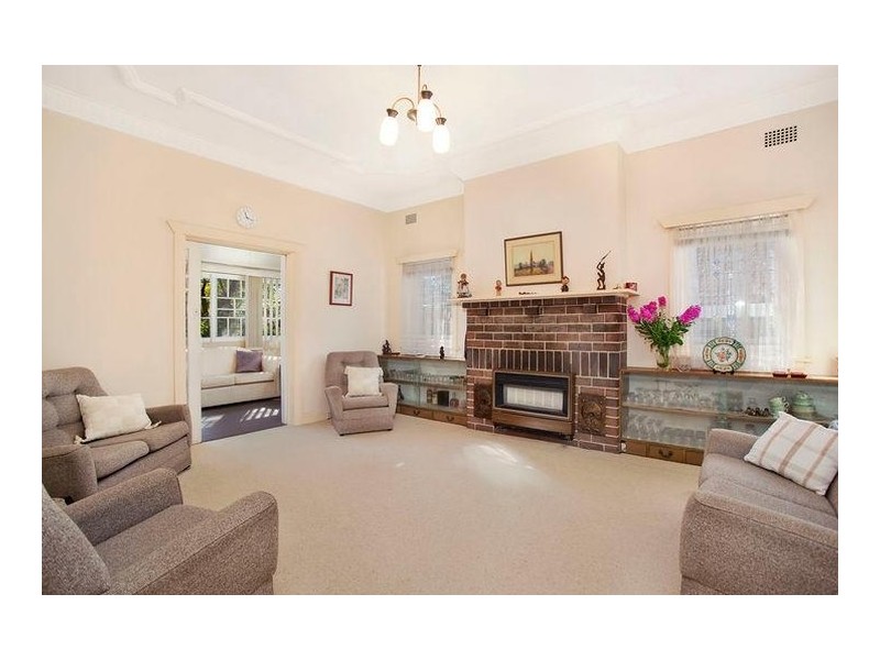 14 Malvern Avenue, Roseville NSW 2069