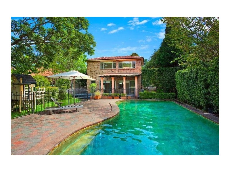 11 Ferncourt Avenue, Roseville NSW 2069