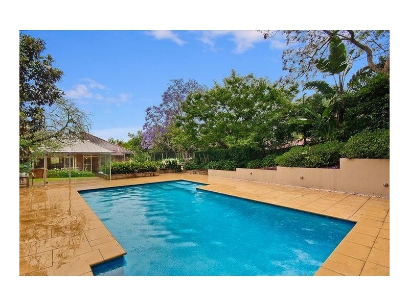 12 Carnarvon Road, Roseville NSW 2069