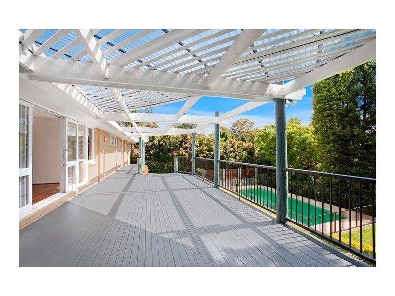 2 Windsor Place, St Ives NSW 2075