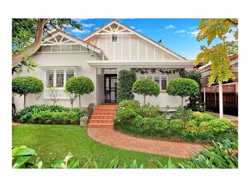 4 Harwood Avenue, Chatswood NSW 2067