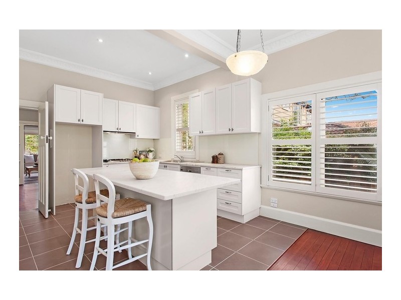 23 Thomas Avenue, Roseville NSW 2069