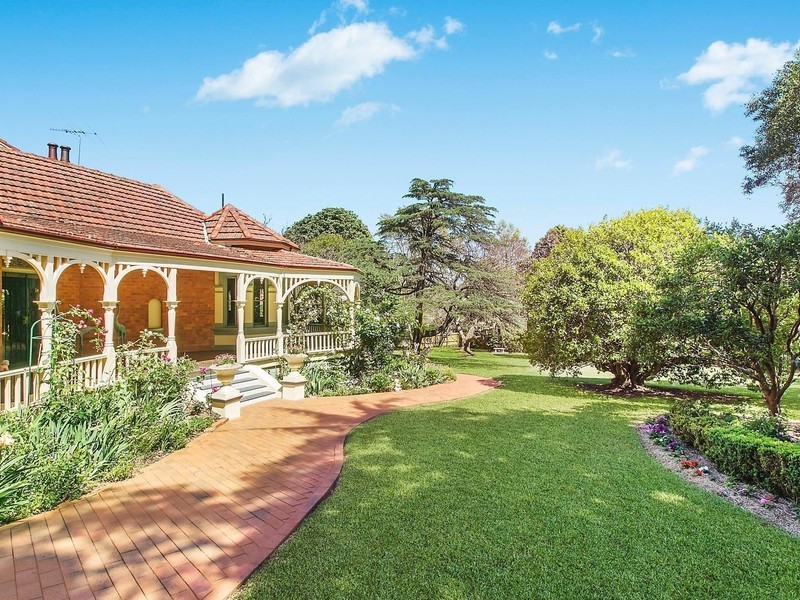 10 Clanville Road, Roseville NSW 2069