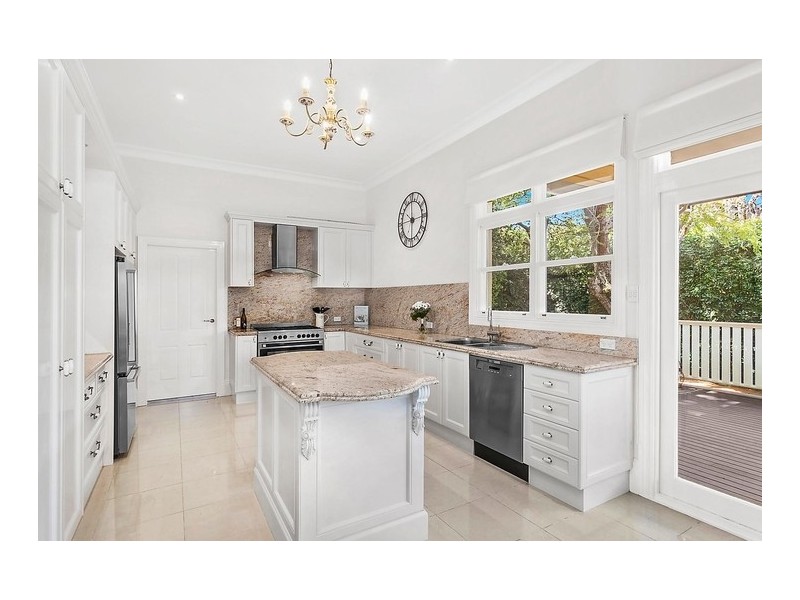 51 Bancroft Avenue, Roseville NSW 2069